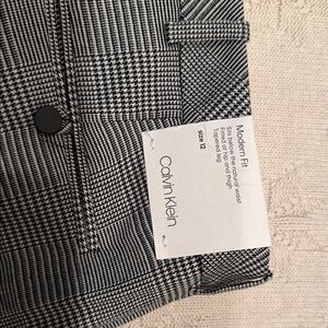 Calvin Klein Black and White Women’s Pants